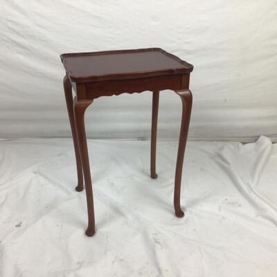 5456 Bombay Mahogany Accent Table