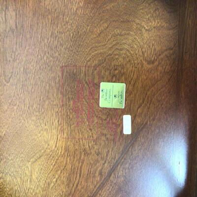 5456 Bombay Mahogany Accent Table