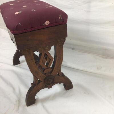 5466 Antique Victorian Upholstered Foot Stool