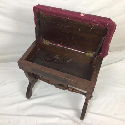 5466 Antique Victorian Upholstered Foot Stool