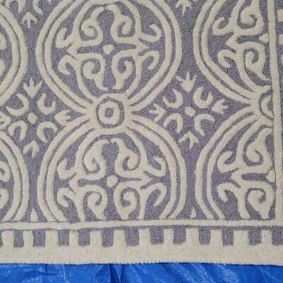 Rug 26 A
Large 9 x 12 sculpted grey and cream rug
$400