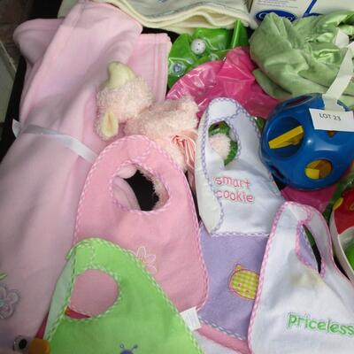 Baby/Toddler Items-- Swing,Bibs
