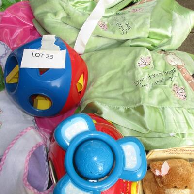 Baby/Toddler Items-- Swing,Bibs