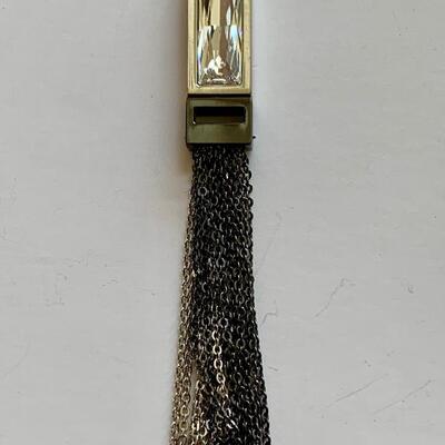 Lot 105R: Fashion Beaded Necklaces