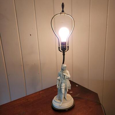 Colonial Statue Table Lamp