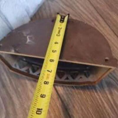 Set of two Syroco basket wall pockets