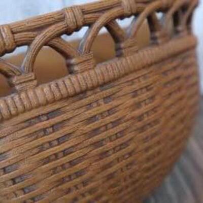 Set of two Syroco basket wall pockets