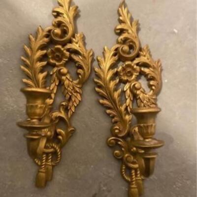 Set of gorgeous Ornate vintage Syroco wall sconces. No damage. Sold as a set.