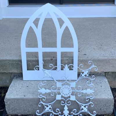 Lot 129-00R  Pier One Wood Arched Cathedral Window Decor & Metal  Medallion Wall Art