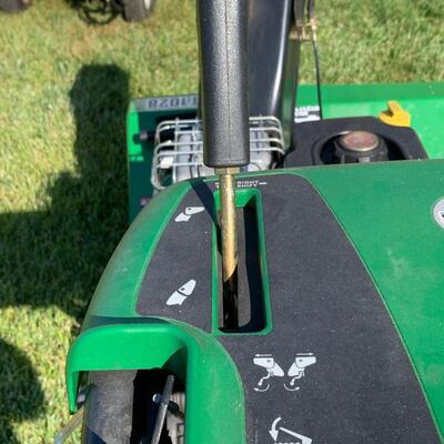 Lot 526R: Frontier ST1028 Snow Blower