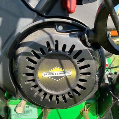 Lot 526R: Frontier ST1028 Snow Blower