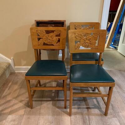 Lot 530R: Vintage Wooden Folding Chairs