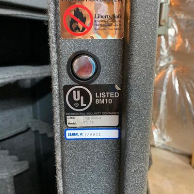 Lot 531R; Liberty Gun Safe Model ST-23