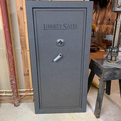 Lot 531R; Liberty Gun Safe Model ST-23