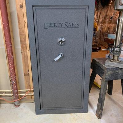 Lot 531R; Liberty Gun Safe Model ST-23