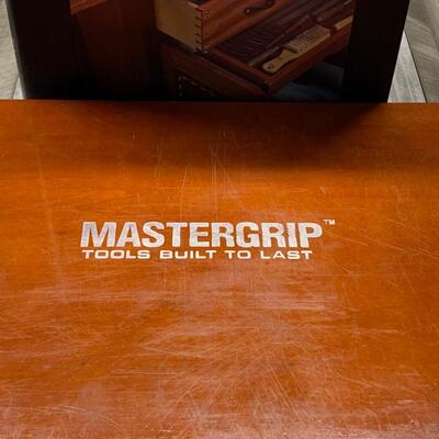 Lot  163RL Master  Grip Chisels &  The Toolbox Book