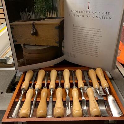 Lot  163RL Master  Grip Chisels &  The Toolbox Book