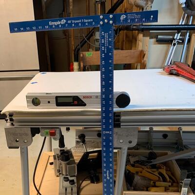 Lot 171R: Bosch Level  DWM 40L & Empire 48" Drywall T-Square