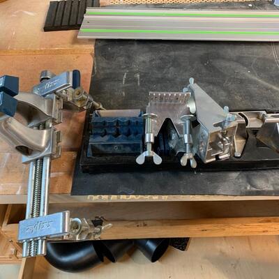 Lot 173:  Zyliss Portable All-purpose Aluminum Bench Vise/clamping System