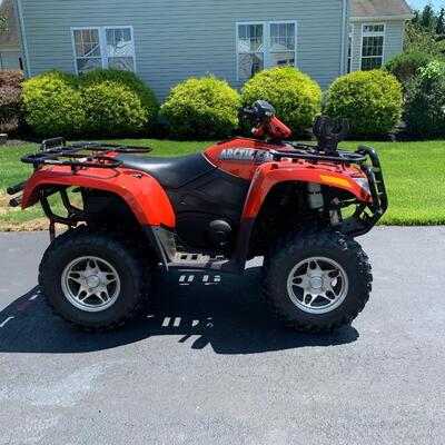 Lot 620R: 2006 Arctic Cat 4x4 700 EFI