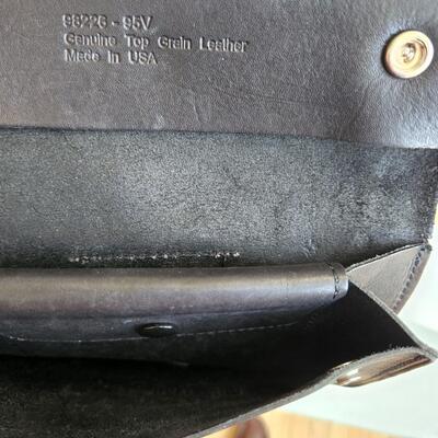 LOT 506RP: Collection Of Harley Davidson Accessories