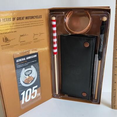 LOT 509RP: Collection of Miscellaneous Harley Davidson Member Items