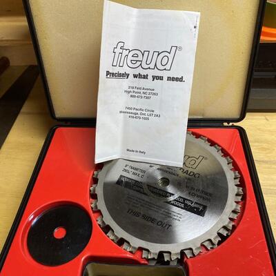 Lot 200G: Super Dado Freud  Blades SD 506 & SD508