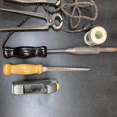 Lot 205:  Working/Shop Aprons, Tools & Rolling Lamp
