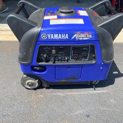 Lot900G: Yamaha EF3000iSEB Generator