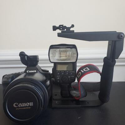 LOT 156G: Canon Ultrasonic Lens Camera & Light Management System