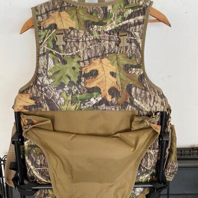 Lot 901:  Cabala's Camouflage Hunting Suit