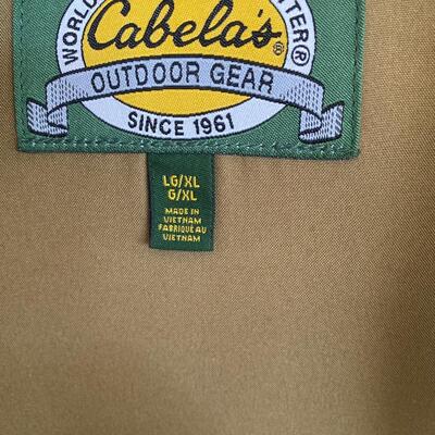 Lot 901:  Cabala's Camouflage Hunting Suit
