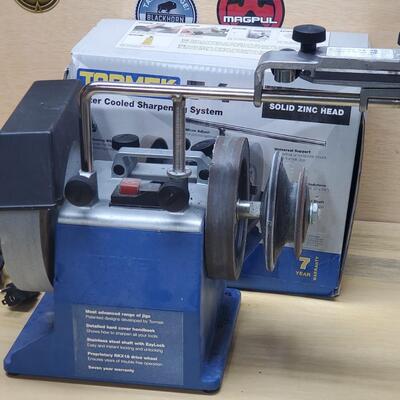 LOt 175G: Tormek Complete Sharpener System