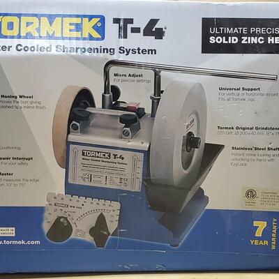 LOt 175G: Tormek Complete Sharpener System