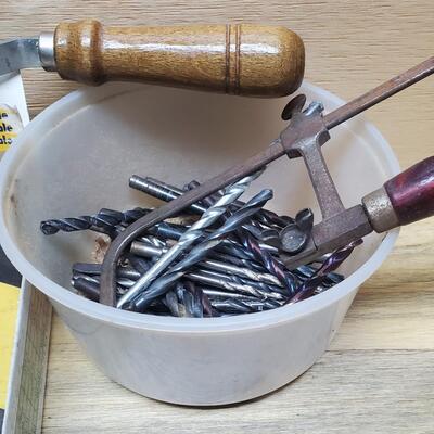 LOT 176G: Collection of Vintage Woodworking Tools