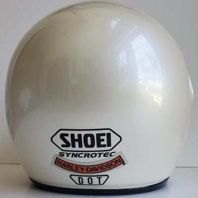 LOT 182G: Shoei & Flacon Helmets