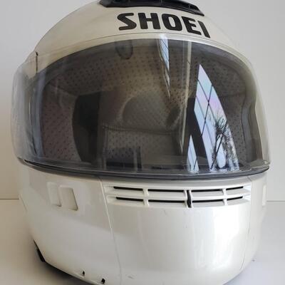 LOT 182G: Shoei & Flacon Helmets