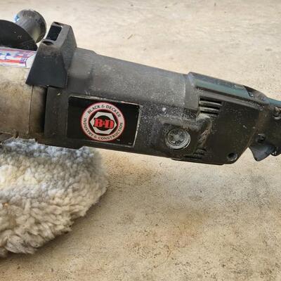 LOT 542RP: Black & Decker and Craftsman Sander/Polishers