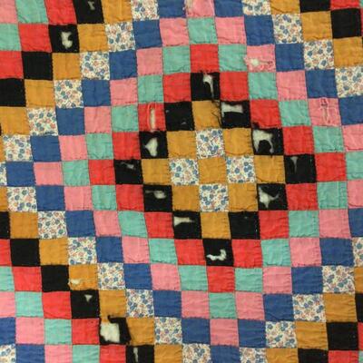 5483 Vintage Handmade Small Square Quilt
