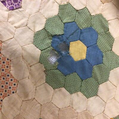 5487 Vintage Handmade Leed Sack Grandmothers Flower Quilt TOPPER