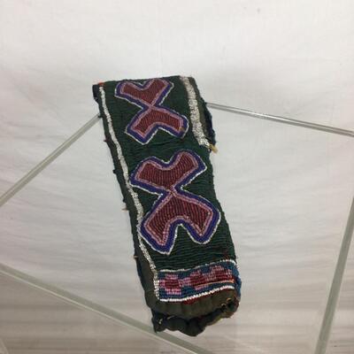 5497 Vintage Native American Beadwork