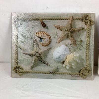 Lot. 5527  Chesapeake Bay Map Serving  Tray & Sea Shell Cutting Board
