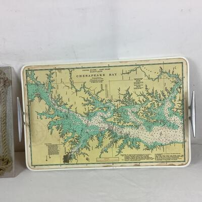Lot. 5527  Chesapeake Bay Map Serving  Tray & Sea Shell Cutting Board