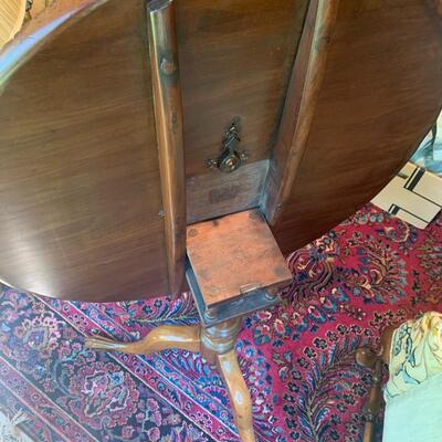 Large Antique Tilt Top Table