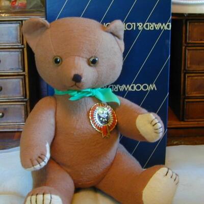 Vintage Shanghai Dolls Factory Felt Bear In Woodward & Lothrop Box