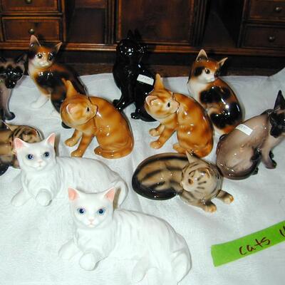 Cat Lot 11 - 11 Signed Cat Figurines