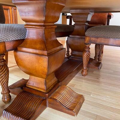 Lot 700G: Hickory White  Dinning Table and 8 Chairs