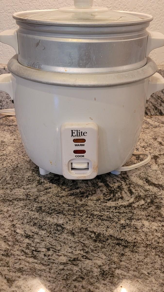 Lot 24 ELITE Rice Cooker