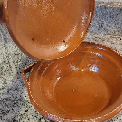 Lot 55: Vintage Mexican Folk Art Ceramic Nesting Casserole Dishes & Covered Dish