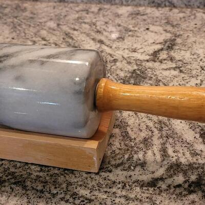 Lot 66: Vintage Marble Coffee Cup Holder, Paper Towel Holder, Napkin Holder and Rolling Pin with Wood Holder